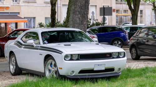 10 American muscle cars built around the biggest V8s ever offered