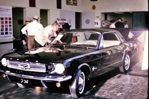 16 classic cars from the 1960s that people still admire