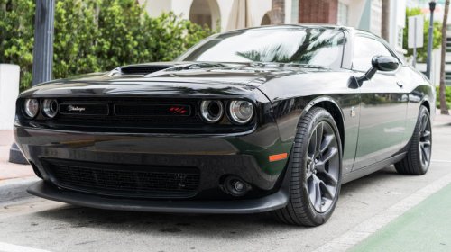 These 5 modern cars have retro designs inspired by '70s icons