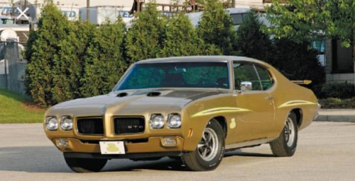 18 1970s muscle cars burning out in eternity