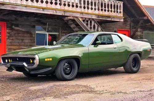 18 1970s muscle cars burning out in eternity