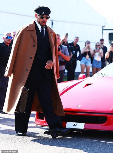 Ferrari, Ferrari F40, Lewis Hamilton poses with his new £3M Ferrari F40 at the Italian Grand Prix