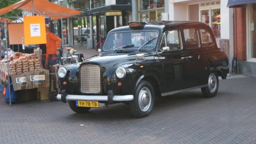 7 forgotten taxi models that outlasted every fleet they served