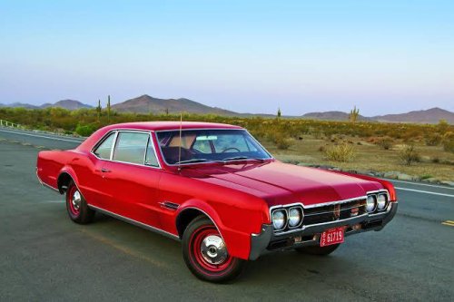 30 classic muscle cars from the golden age of American horsepower