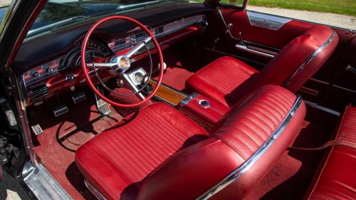 Chrysler, Chrysler's wood-and-chrome luxury sedan hid a 360-HP wedge and a stick