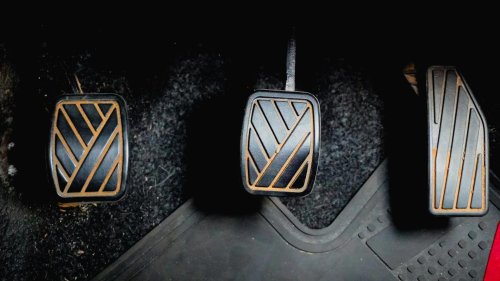 20 signs your transmission may be starting to fail