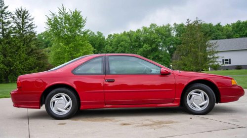 The V6 muscle car that's faster and more desirable than its V8 sibling