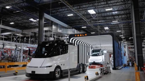 Tesla, Tesla empieza a entregar el Semi: 805 km de autonomía y una tecnología que cambia por completo el camión eléctrico