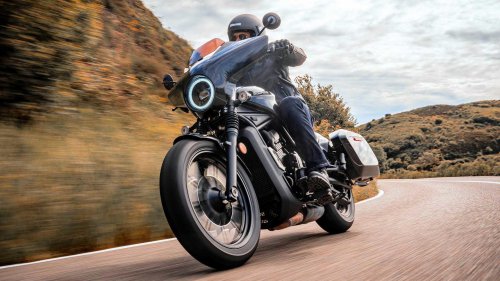 The best beginner-friendly bike for riding 80 mph all day