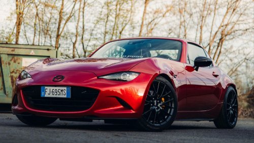 20 cars men love seeing women drive