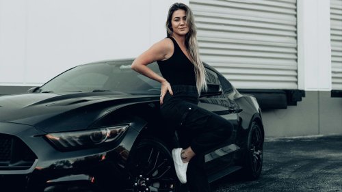 20 cars men love seeing women drive