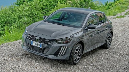 Peugeot, El Peugeot 208 desafía al MG3 de gasolina con más de 6.700 € de rebaja, es igual de barato y su motor consume menos