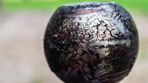 Should you grease your trailer hitch ball? Pros and cons explained