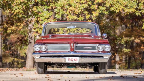 Pontiac Built Only 16 Of This 405-HP Luxury Coupe Before Inventing The Muscle Car