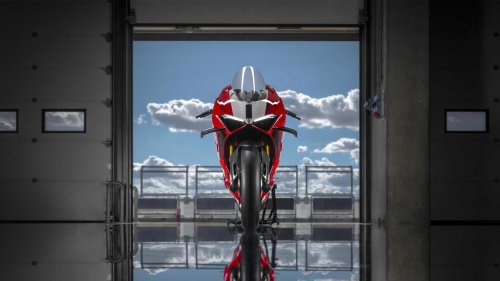 This 16,500-RPM Ducati is basically a WorldSBK weapon with license plates