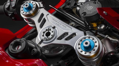 This 16,500-RPM Ducati is basically a WorldSBK weapon with license plates