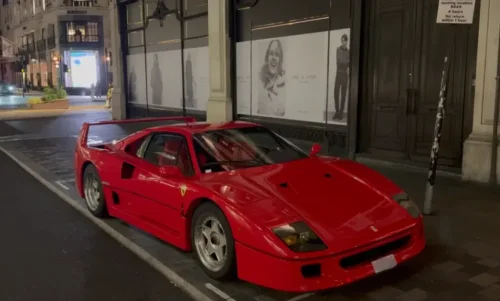 F1 world champion Lando Norris spotted casually driving his Ferrari F40 through the streets of London