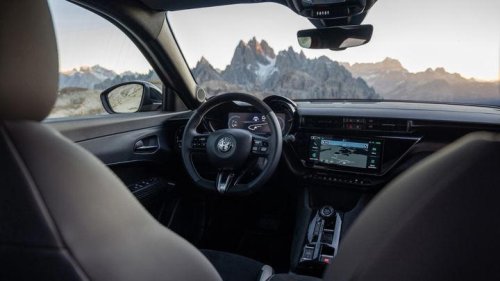 Alfa Romeo, Alfa Romeo Junior, toda la tecnología del Biscione en su SUV más pequeño y accesible