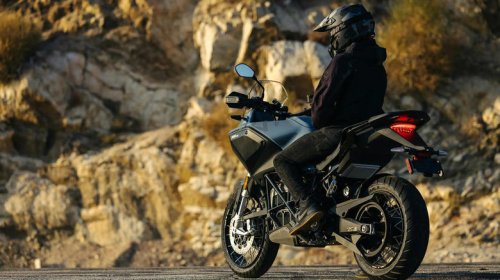 6 electric motorcycles with the longest range in 2026
