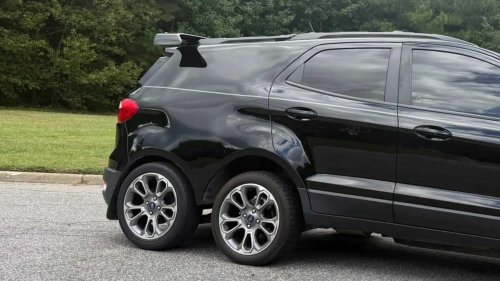 This six-wheel Ford EcoSport sold for a profit, and the comments are gold