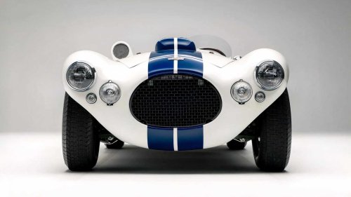 GM, Ferrari, GM and Bob Lutz strangled America's 600-HP V12 Ferrari rival over a $4 share price