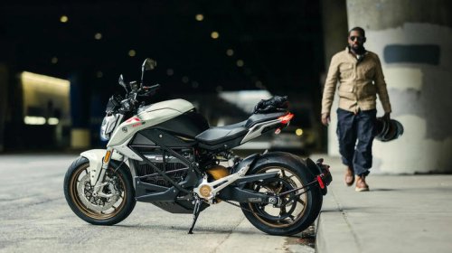6 electric motorcycles with the longest range in 2026