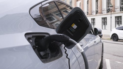 Europeans still love their EVs