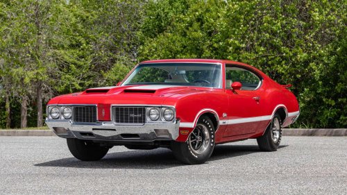 10 cheaper muscle cars that gave their pricier brothers a serious run for their money