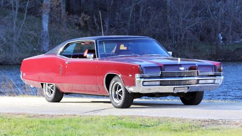 8 Old Muscle Cars You Didn’t Know Had Big-Block V-8 Power