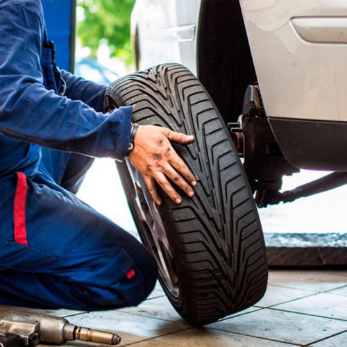 105 Easy DIY Car Repairs You Don’t Need to Go To The Shop For