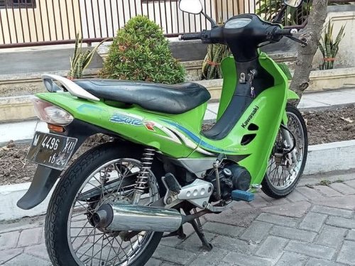 Kawasaki, Kawasaki Blitz AN112: Motor Bebek Murah yang Jadi Andalan Kawasaki Era 2000-an