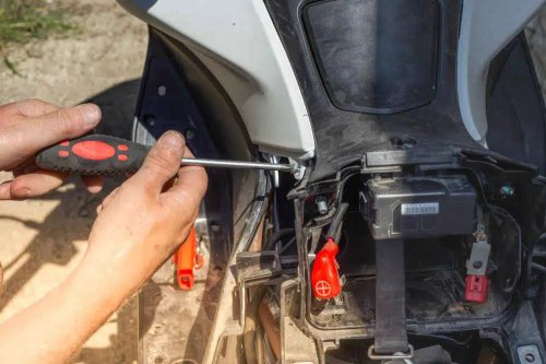 Berapa Lama Harus Ganti Aki? Ini Panduan Lengkap untuk Pemilik Motor