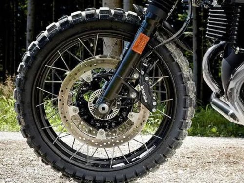 Aplikasi Ban Tubeless di Pelek Jari-jari, Amankah?