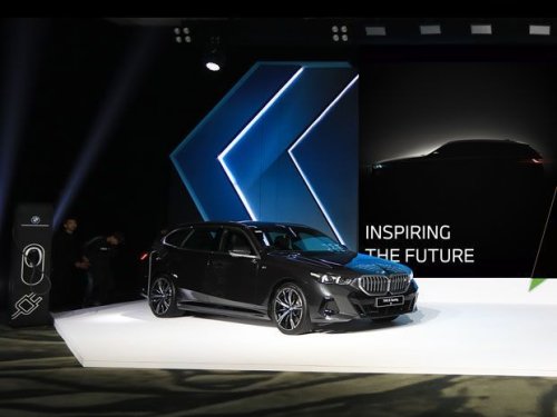 BMW, BMW Khawatir dengan Kedatangan Merek-Merek Mobil Mewah China? Ini Kata Mereka