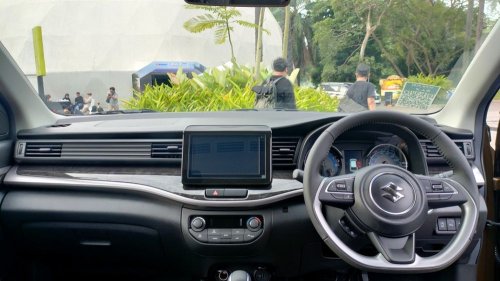 Suzuki , Suzuki XL7, Review Suzuki XL7 Alpha 2024; Pilihan Low SUV yang Proper Untuk Mobil Keluarga