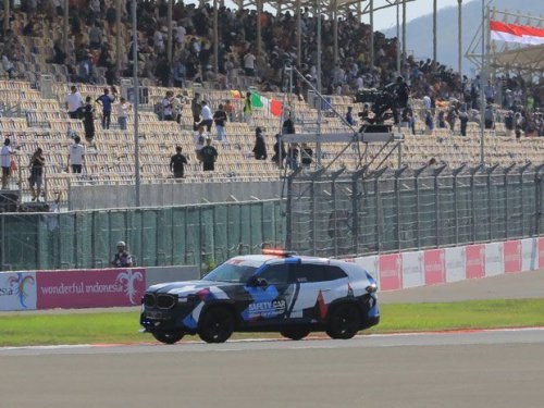 Merasakan Kencangnya BMW XM Label Red di Mandalika, 0-100 Km per Jam 3,8 Detik!