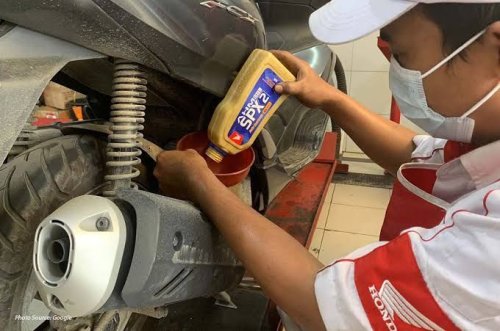 Jangan Anggap Remeh Ganti Oli Motor, Ini Panduan Lengkapnya