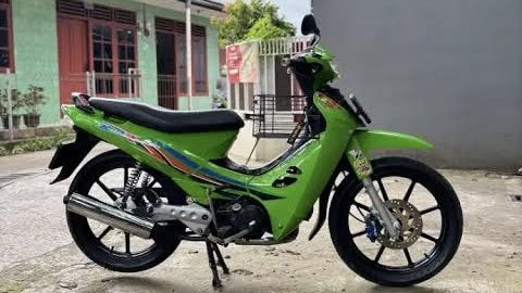 Kawasaki, Kawasaki Blitz AN112: Motor Bebek Murah yang Jadi Andalan Kawasaki Era 2000-an