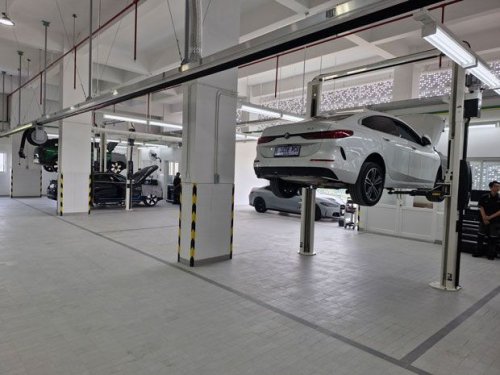 BMW, MINI, Untuk Pertama Kalinya, Ada Diler BMW-MINI yang Tergabung di Satu Tempat