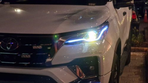 Bi-LED Projector Terbaru dari Autovision, Pengaturan Warna Bisa Dari Smartphone