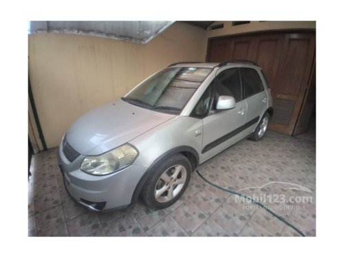 Kelebihan dan Kekurangan Suzuki SX4 X-Over, Pernah Jadi Andalan di Segmen Crossover