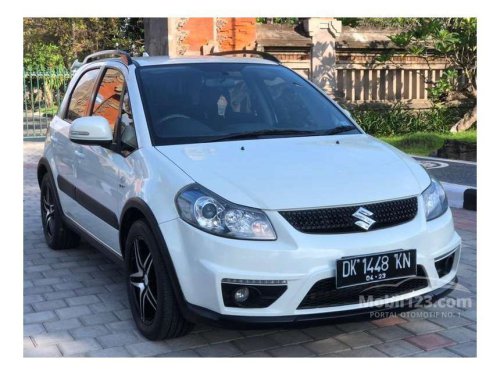 Kelebihan dan Kekurangan Suzuki SX4 X-Over, Pernah Jadi Andalan di Segmen Crossover
