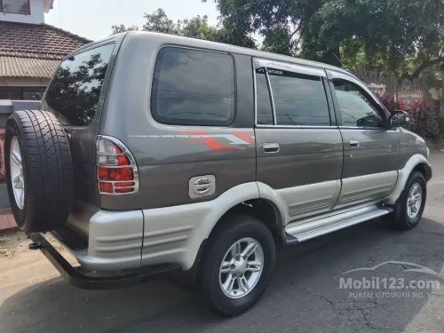 Isuzu, Touring, Jangan Keliru, Ini Perbedaan Isuzu Panther Touring dan Grand Touring