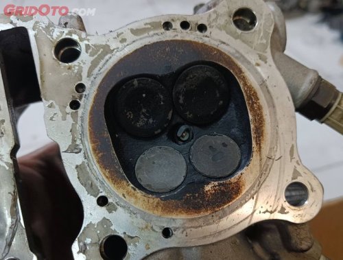 Inilah Tanda-tanda Yang Muncul Saat Sil Klep di Motor Bekas Mulai Aus