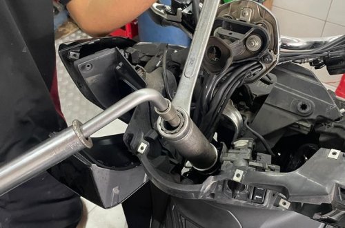 Ini Penyebab Ban Motor Matic Terasa Ngebuang Saat Pakai Rem Depan