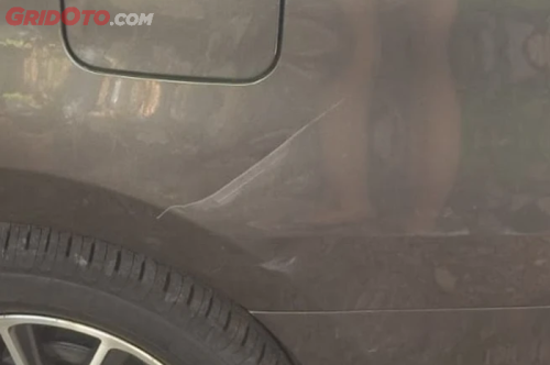 Baret Tipis di Bodi Mobil Bisa Hilang Tanpa Dicat Ulang? Ini Caranya