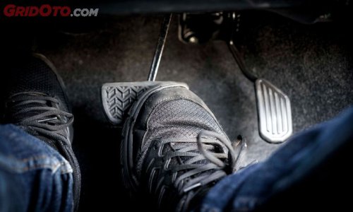 Ini Sebabnya Kenapa Minyak Rem Mobil Bekas Tidak Boleh Ada Buih