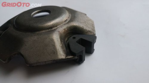 Beli Slide Piece KW Biar Murah, Tapi Ini Dampaknya ke CVT Motor Matic