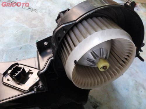 Banyak yang Lupa, Ini Pentingnya Ganti Filter Kabin AC Mobil