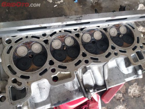 Mesin Mobil Overheat Parah Bisa Bikin Turun Mesin, Ini Penjelasannya